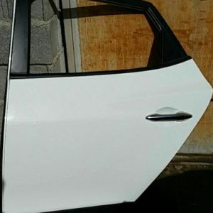 درب عقب چپ توسان 2011-2013